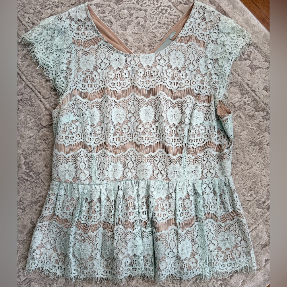 MAEVE Anthropologie EUC Katrine Lace Peplum Round Neck Cap Sleeves, Size XL